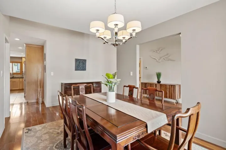 2545 Eaton Avenue, San Carlos, California 94070
