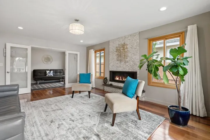 2545 Eaton Avenue, San Carlos, California 94070