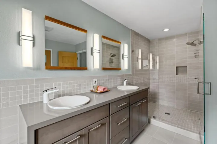2545 Eaton Avenue, San Carlos, California 94070