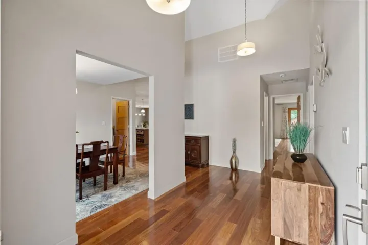 2545 Eaton Avenue, San Carlos, California 94070