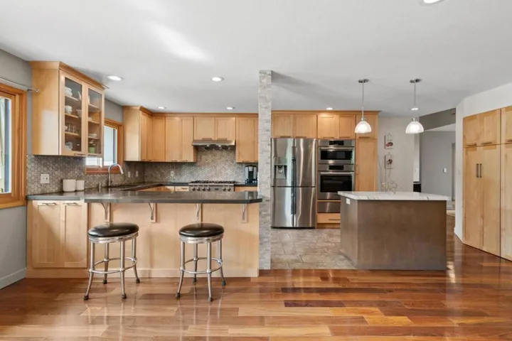 2545 Eaton Avenue, San Carlos, California 94070