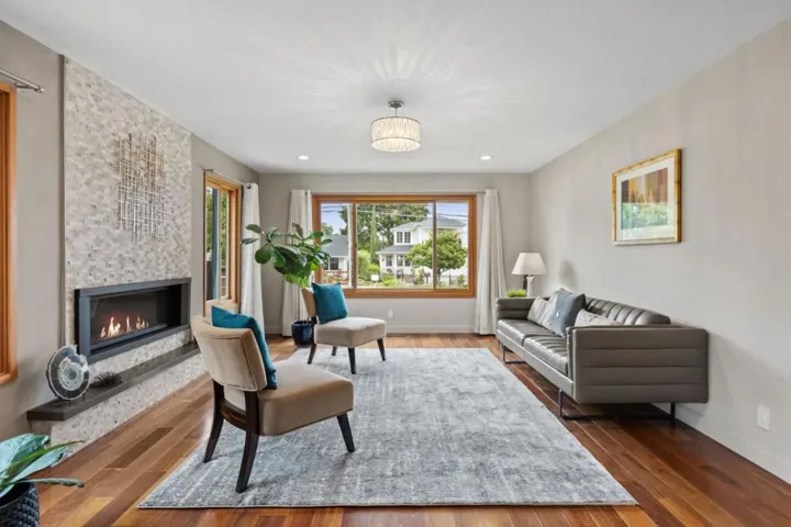 2545 Eaton Avenue, San Carlos, California 94070