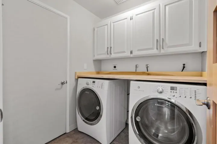 2545 Eaton Avenue, San Carlos, California 94070