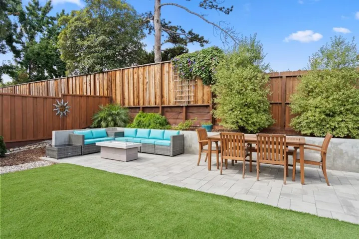 2545 Eaton Avenue, San Carlos, California 94070