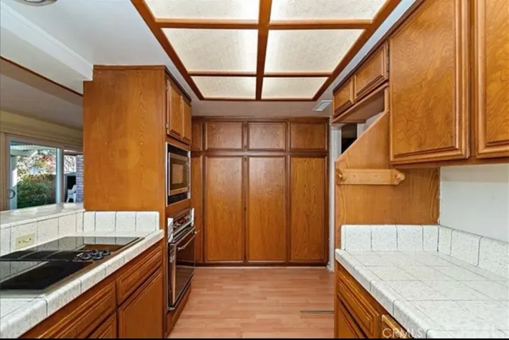 2121 W Niobe Avenue, Anaheim, California 92804
