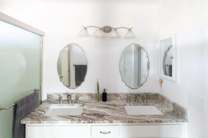 103 S Mercedes Rd., Fallbrook, California 92028