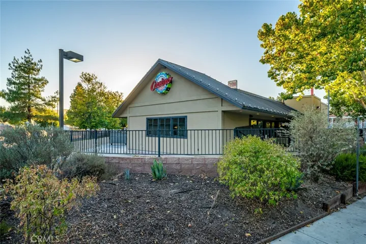 1144 Black Oak Drive, Paso Robles, California 93446