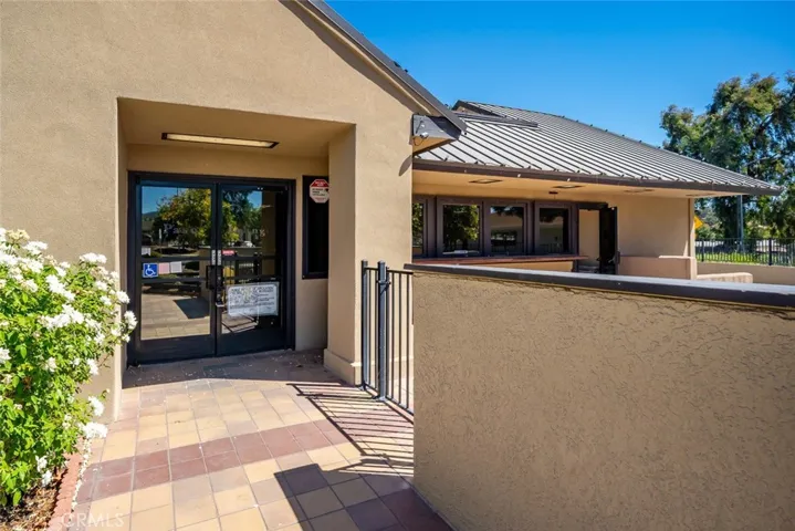 1144 Black Oak Drive, Paso Robles, California 93446