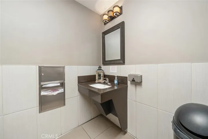1144 Black Oak Drive, Paso Robles, California 93446