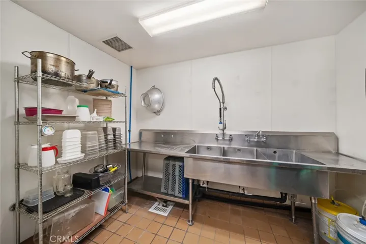 1144 Black Oak Drive, Paso Robles, California 93446