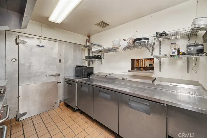 1144 Black Oak Drive, Paso Robles, California 93446