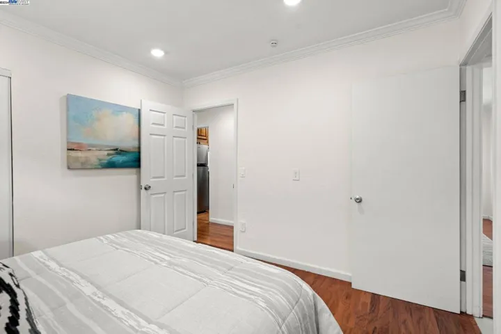 2548 Macarthur Blvd, Oakland, California 94602