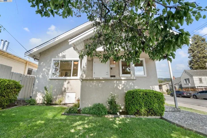 2548 Macarthur Blvd, Oakland, California 94602