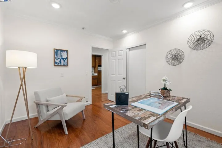 2548 Macarthur Blvd, Oakland, California 94602