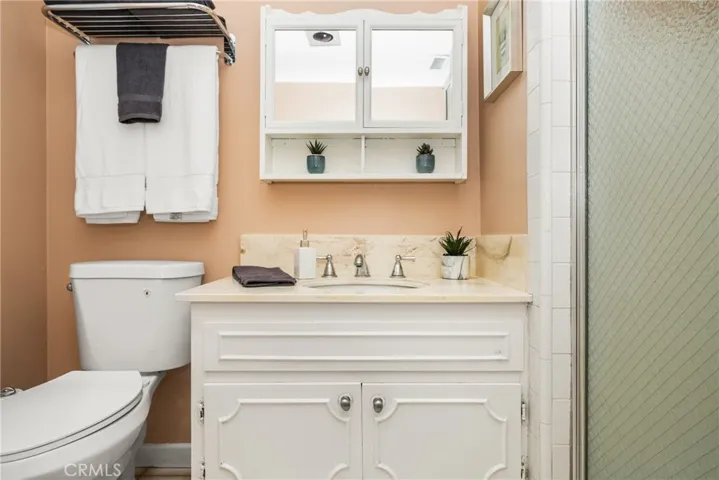 DOWNSTAIRS BATHROOM
