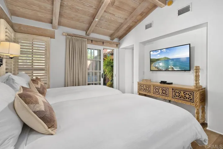 6113 Valencia Villas 3b-1, Rancho Santa Fe, California 92067