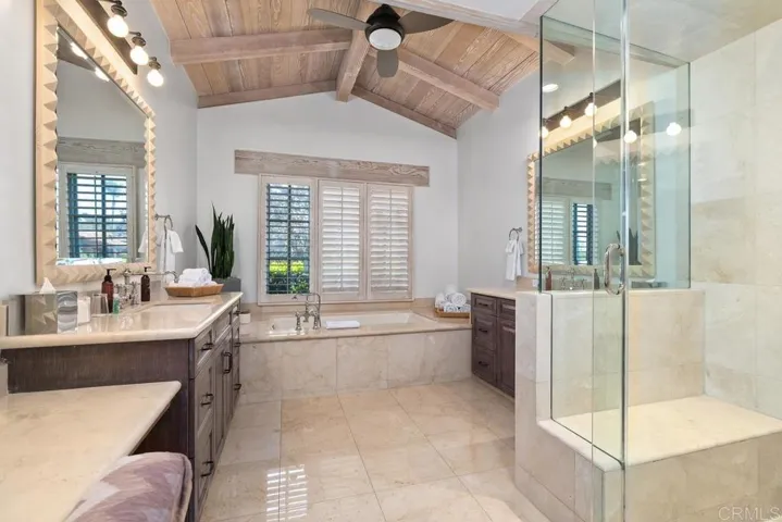 6113 Valencia Villas 3b-1, Rancho Santa Fe, California 92067