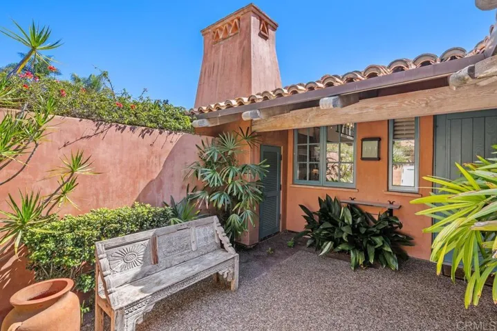 6113 Valencia Villas 3b-1, Rancho Santa Fe, California 92067