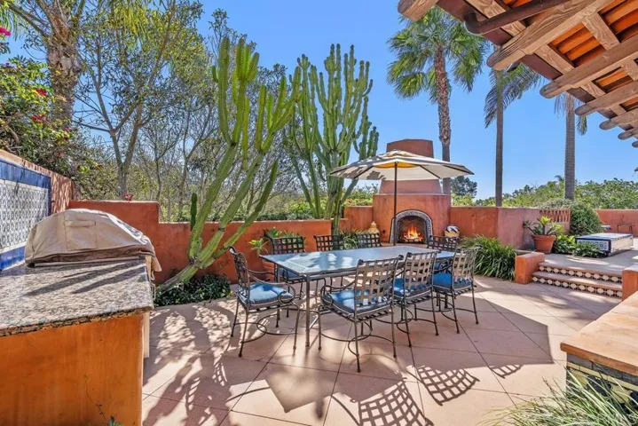6113 Valencia Villas 3b-1, Rancho Santa Fe, California 92067