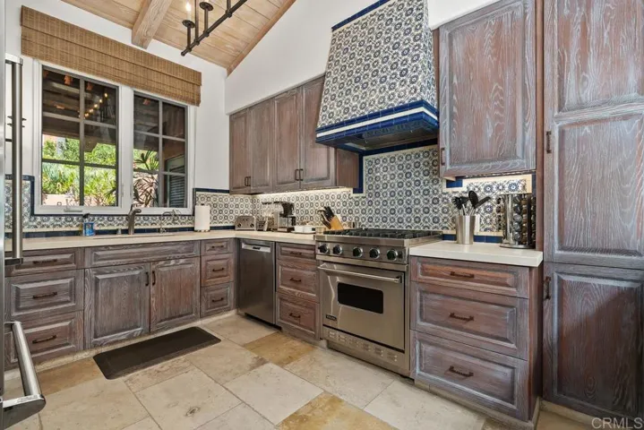 6113 Valencia Villas 3b-1, Rancho Santa Fe, California 92067