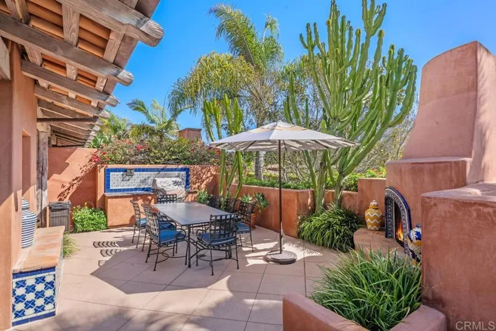 6113 Valencia Villas 3b-1, Rancho Santa Fe, California 92067