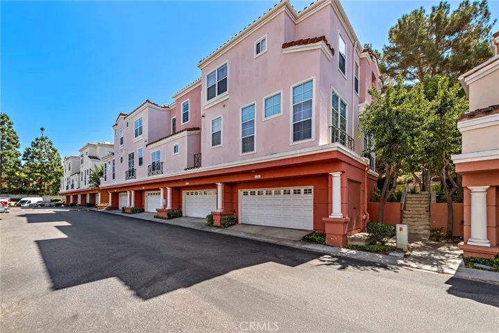 8112 E Naples Ln, Anaheim Hills, California 92808
