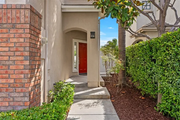 18752 Park Brook Lane, Huntington Beach, California 92648