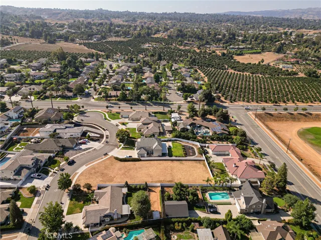 312 Silvertree Lane, Redlands, California 92374
