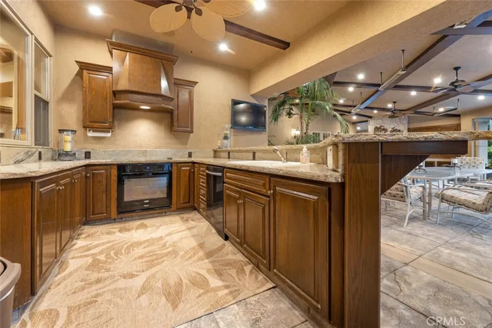 5911 W Prospect Drive, Visalia, California 93291