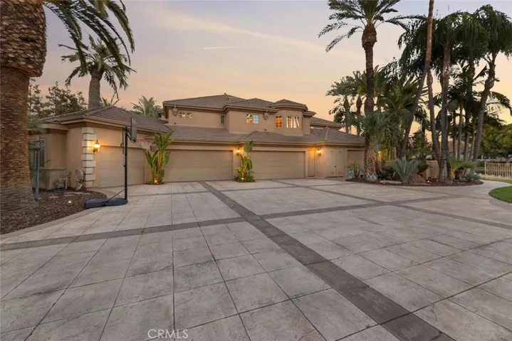5911 W Prospect Drive, Visalia, California 93291