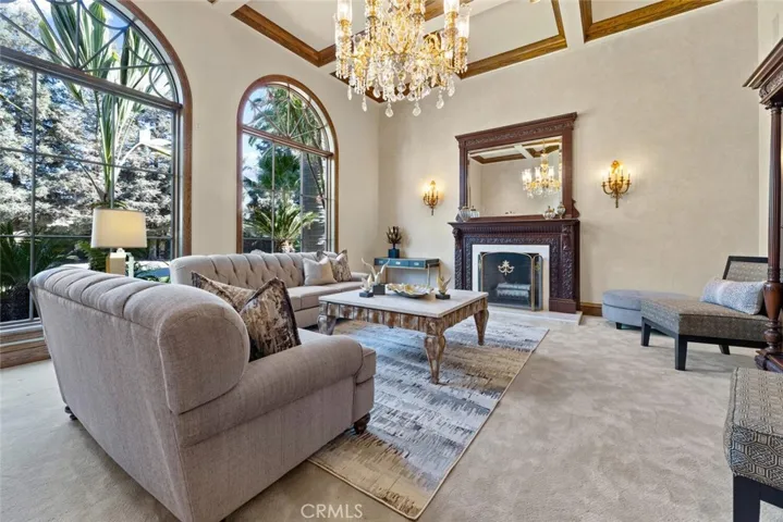5911 W Prospect Drive, Visalia, California 93291