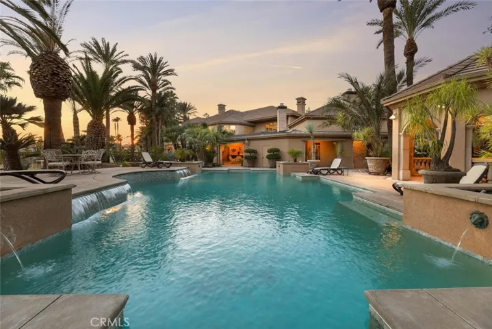 5911 W Prospect Drive, Visalia, California 93291