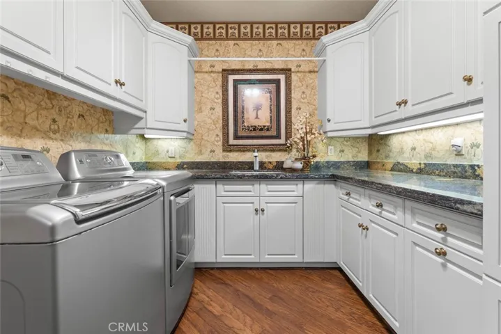 5911 W Prospect Drive, Visalia, California 93291