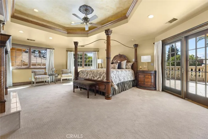 5911 W Prospect Drive, Visalia, California 93291