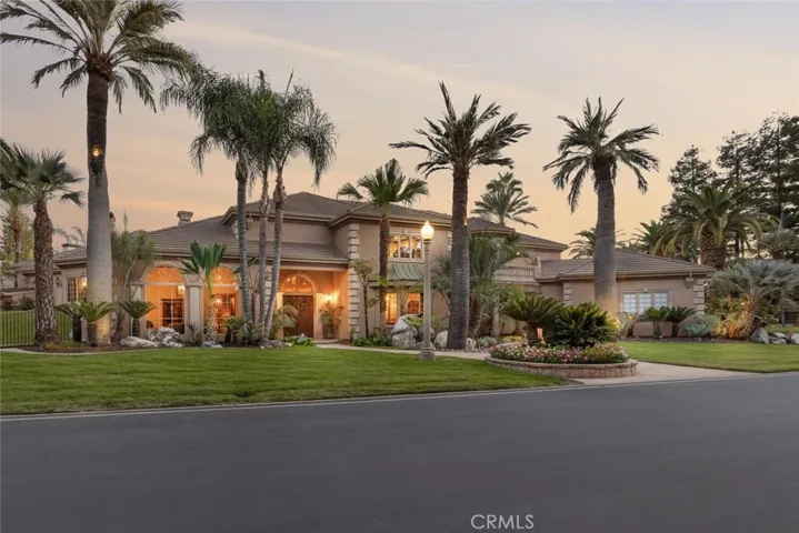 5911 W Prospect Drive, Visalia, California 93291