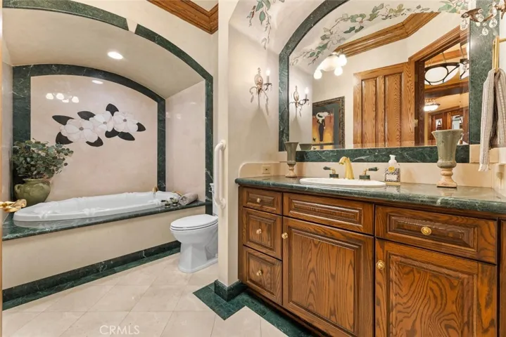 5911 W Prospect Drive, Visalia, California 93291