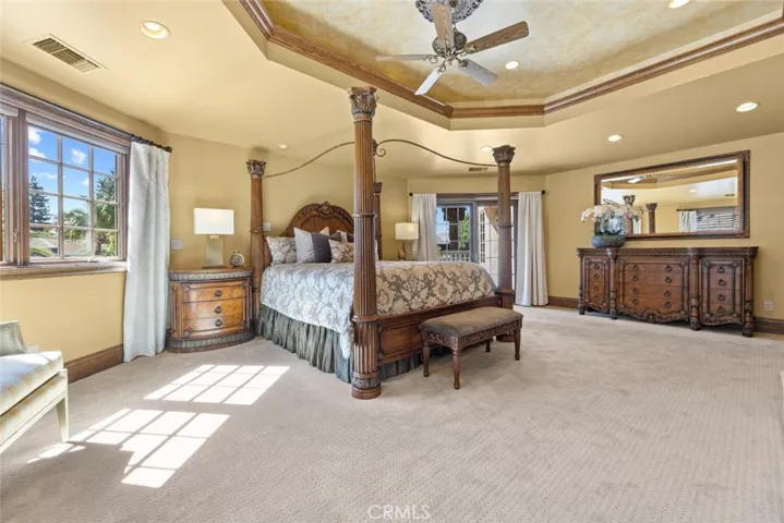 5911 W Prospect Drive, Visalia, California 93291