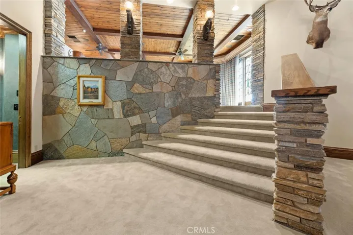 5911 W Prospect Drive, Visalia, California 93291