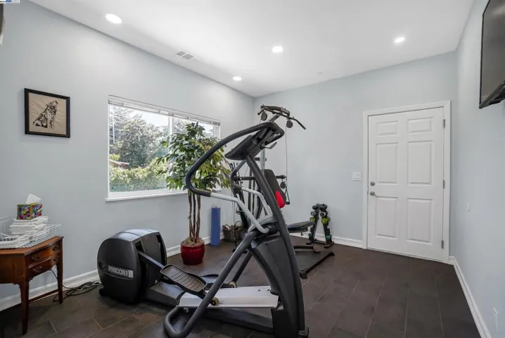 26264 Parkside Dr, Hayward, California 94542