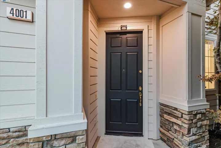 4001 Hemingway Cmn, Fremont, California 94536