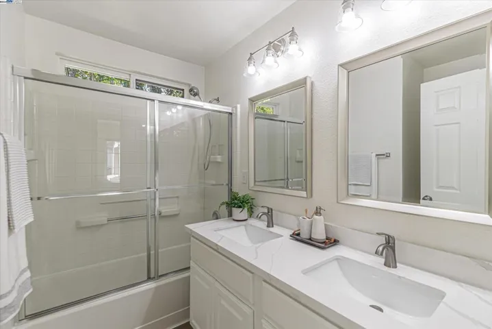 4001 Hemingway Cmn, Fremont, California 94536