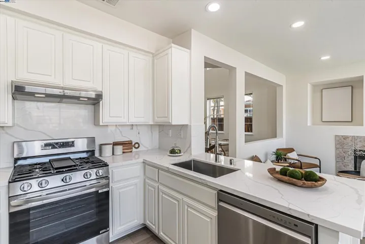 4001 Hemingway Cmn, Fremont, California 94536
