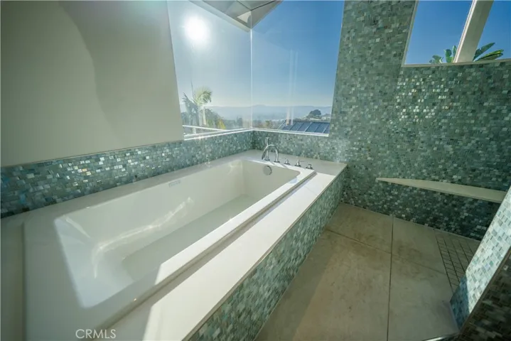 27171 Shenandoah Drive, Laguna Hills, California 92653
