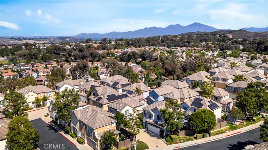 133 Bloomfield Lane, Rancho Santa Margarita, California 92688