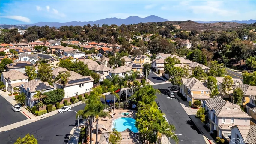133 Bloomfield Lane, Rancho Santa Margarita, California 92688