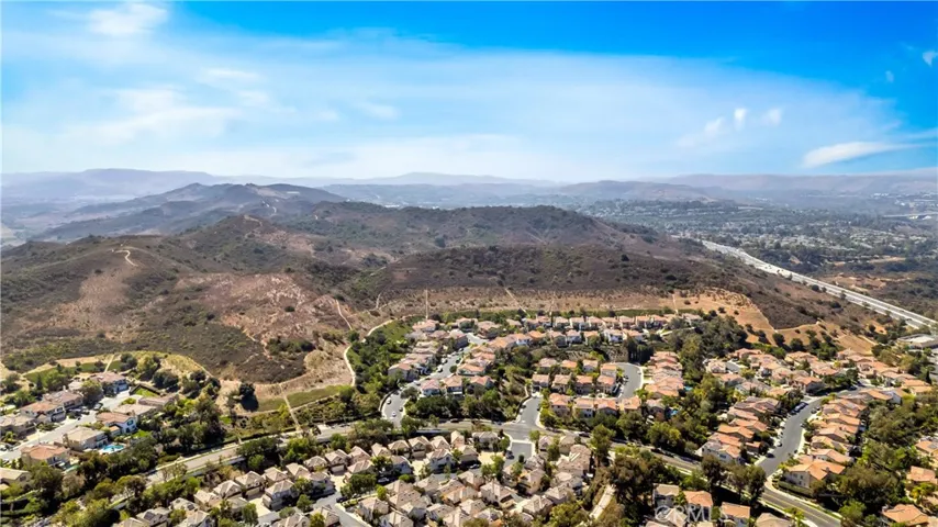 133 Bloomfield Lane, Rancho Santa Margarita, California 92688