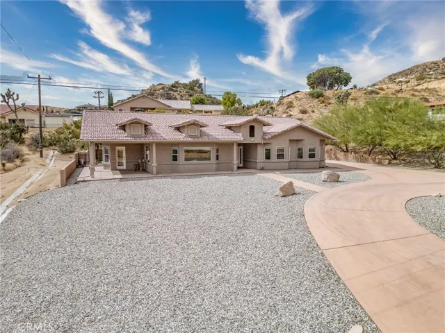 7416 Canyon Drive, Yucca Valley, California 92284