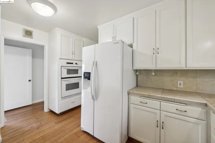 1010 Ulfinian Way, Martinez, California 94553