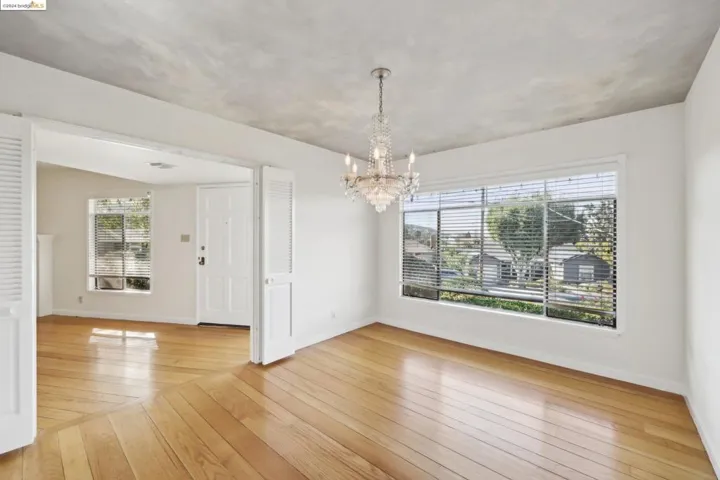 1010 Ulfinian Way, Martinez, California 94553