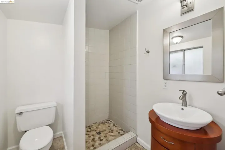 1010 Ulfinian Way, Martinez, California 94553
